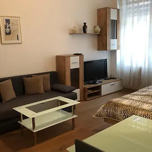 Green Apartment Viena