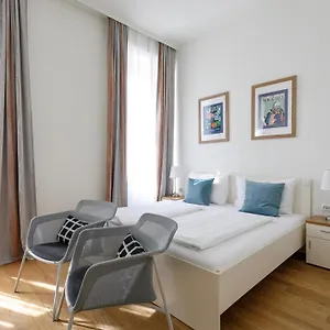 Riess - Self Check-in Hotell