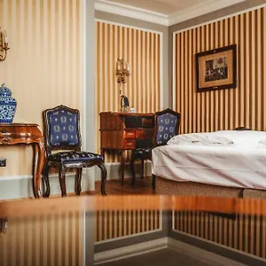 Henri Siebterbezirk Hotell