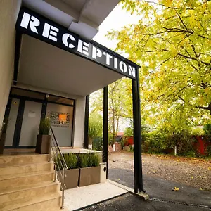 מלון דירות Bucharest Airport Accomodation אוטופן