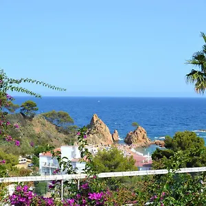 blanca-paloma-holiday-house.catalonia-hotels.com/