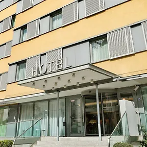 Courtyard By Marriott Schoenbrunn Hotell