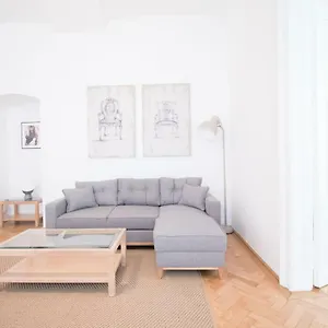Heymi Stadtpark Appartamento